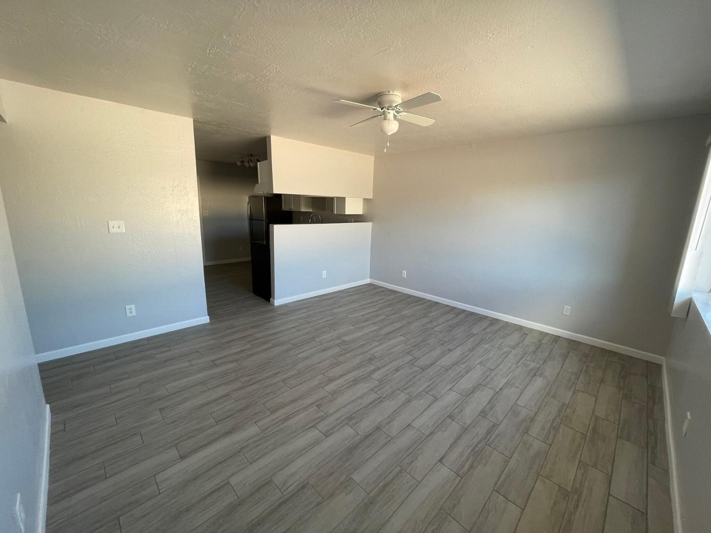 1125 North Oleander Street, Unit B Tempe, AZ 85288 - Photo 3 of 9 Photo #3
