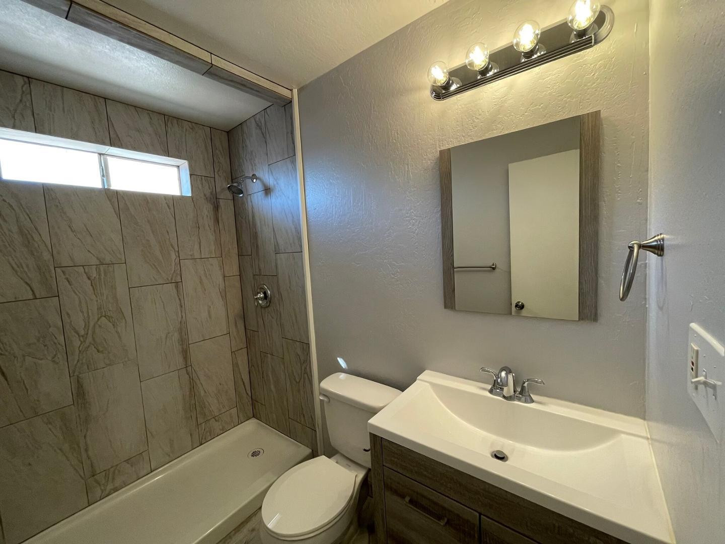 1125 North Oleander Street, Unit B Tempe, AZ 85288 - Photo 5 of 9 Photo #5