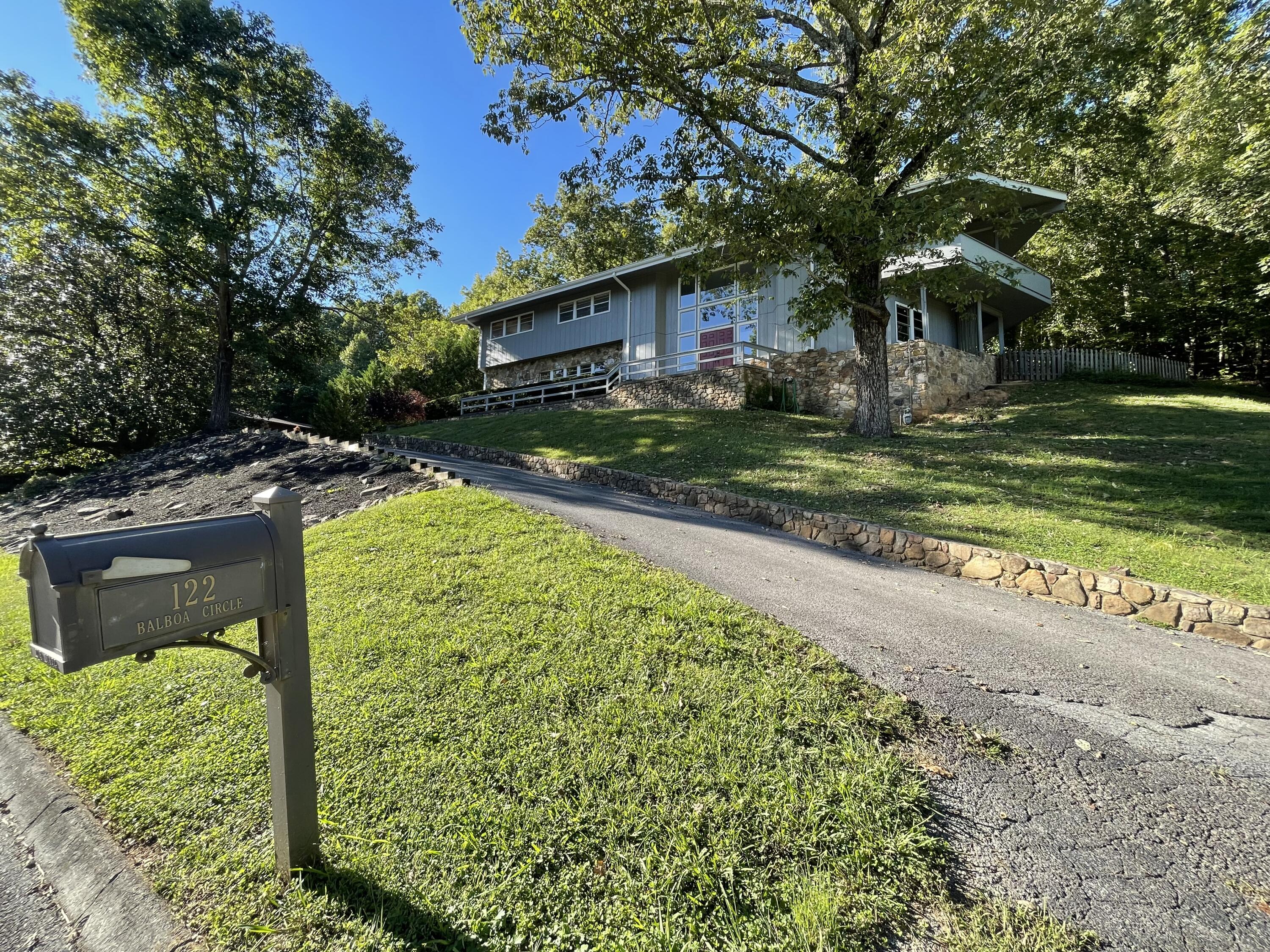 122 Balboa Circle Oak Ridge, TN 37830 - Photo 2 of 38 IMG-0426