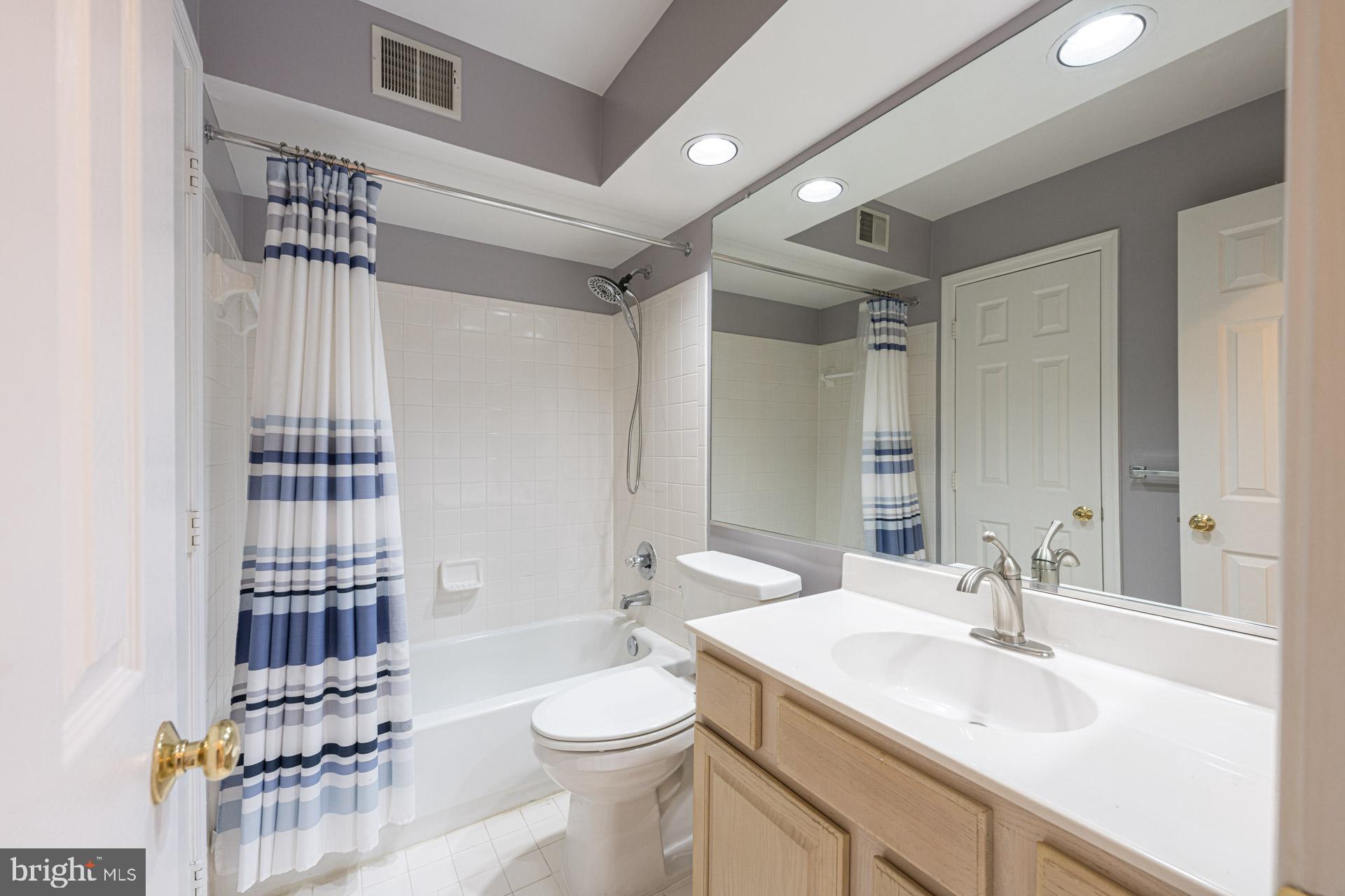 11316 Sundial Court, Unit 814 Reston, VA 20194 - Photo 22 of 30 Gallery Image 22