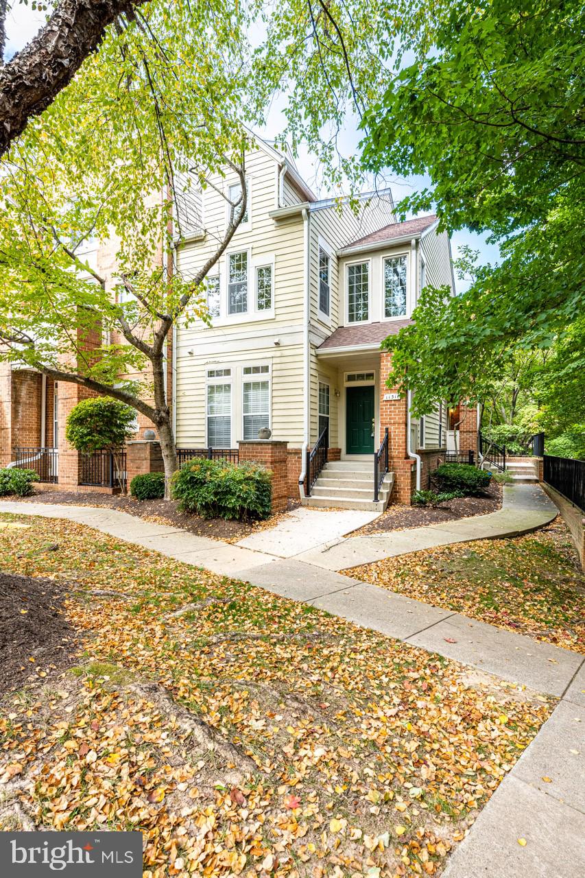 11316 Sundial Court, Unit 814 Reston, VA 20194 - Photo 4 of 30 Gallery Image 4