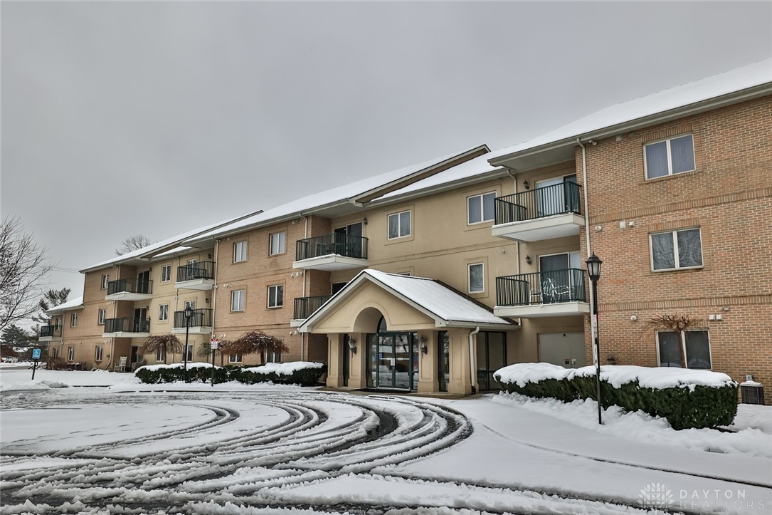 3170 East Stroop Road, Unit 308 Dayton, OH 45440 - Photo 1 of 27