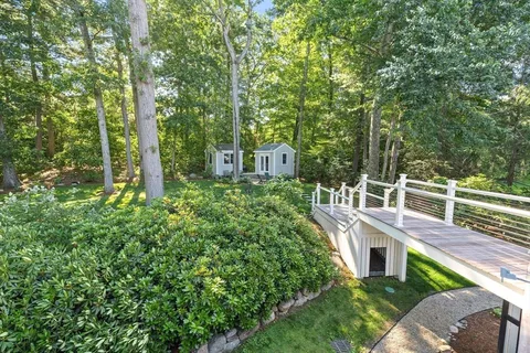 $2,950,000 | 10 Colgate Road, Wellesley, MA 02482