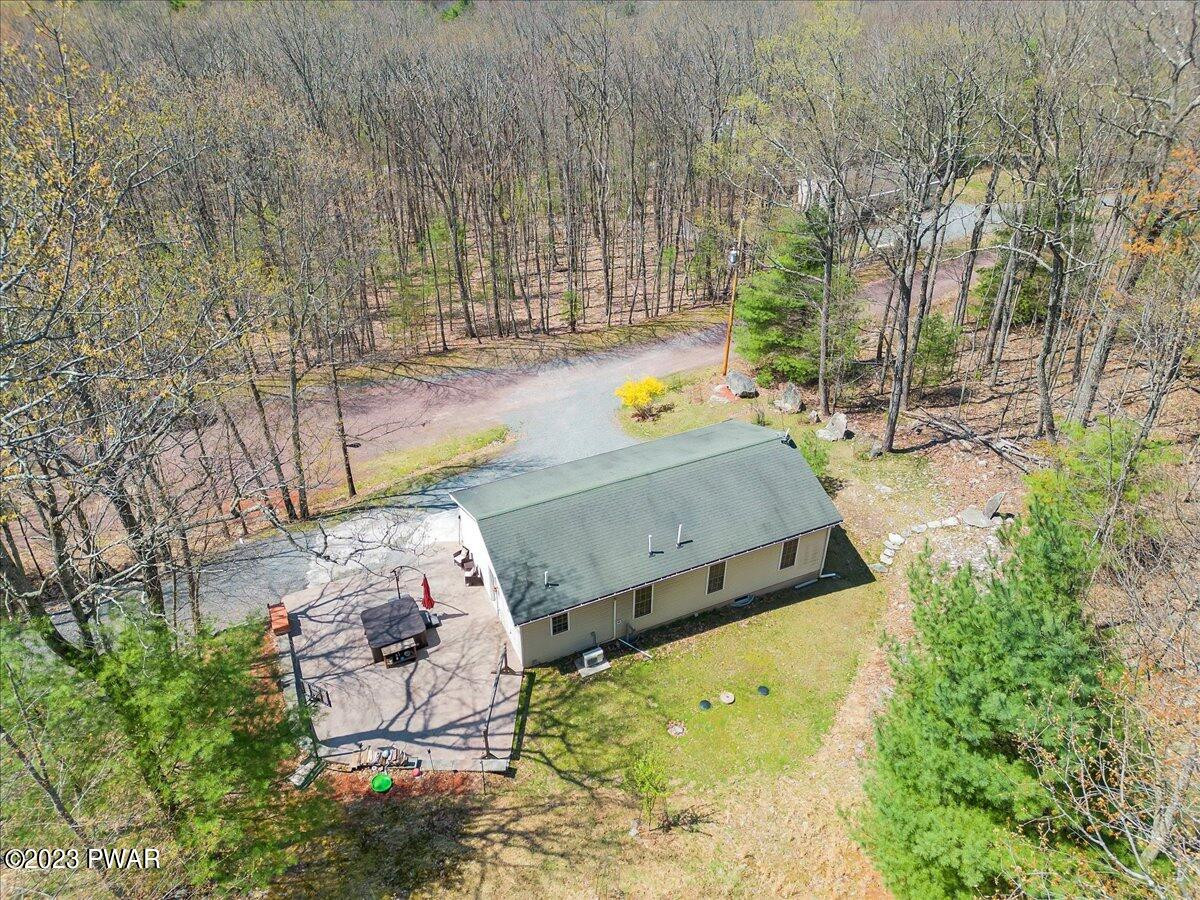 11 Elmwood Court Hawley, PA 18428 - Photo 3 of 40