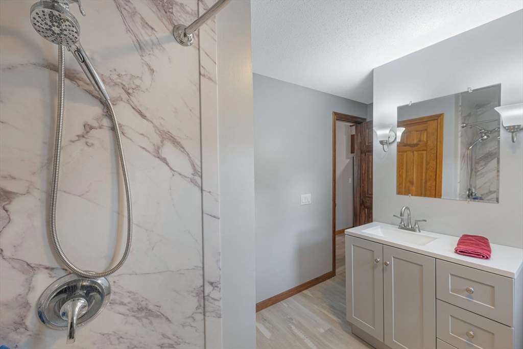 50 Emerson Street Springfield, MA 01118 - Photo 20 of 42