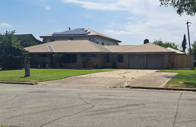 a view of outdoor space yard and house