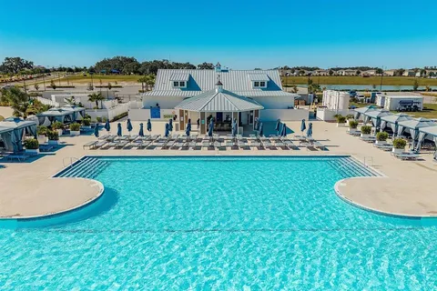 $369,999 | 10661 Tupper Cay Drive, San Antonio, FL 33576