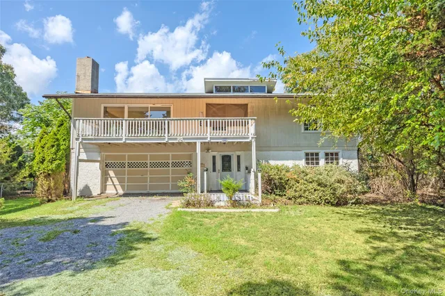 a front view of house with yard