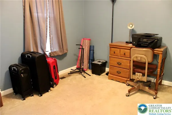 $2,595 | 244 Milkweed Drive, Allentown, PA 18104