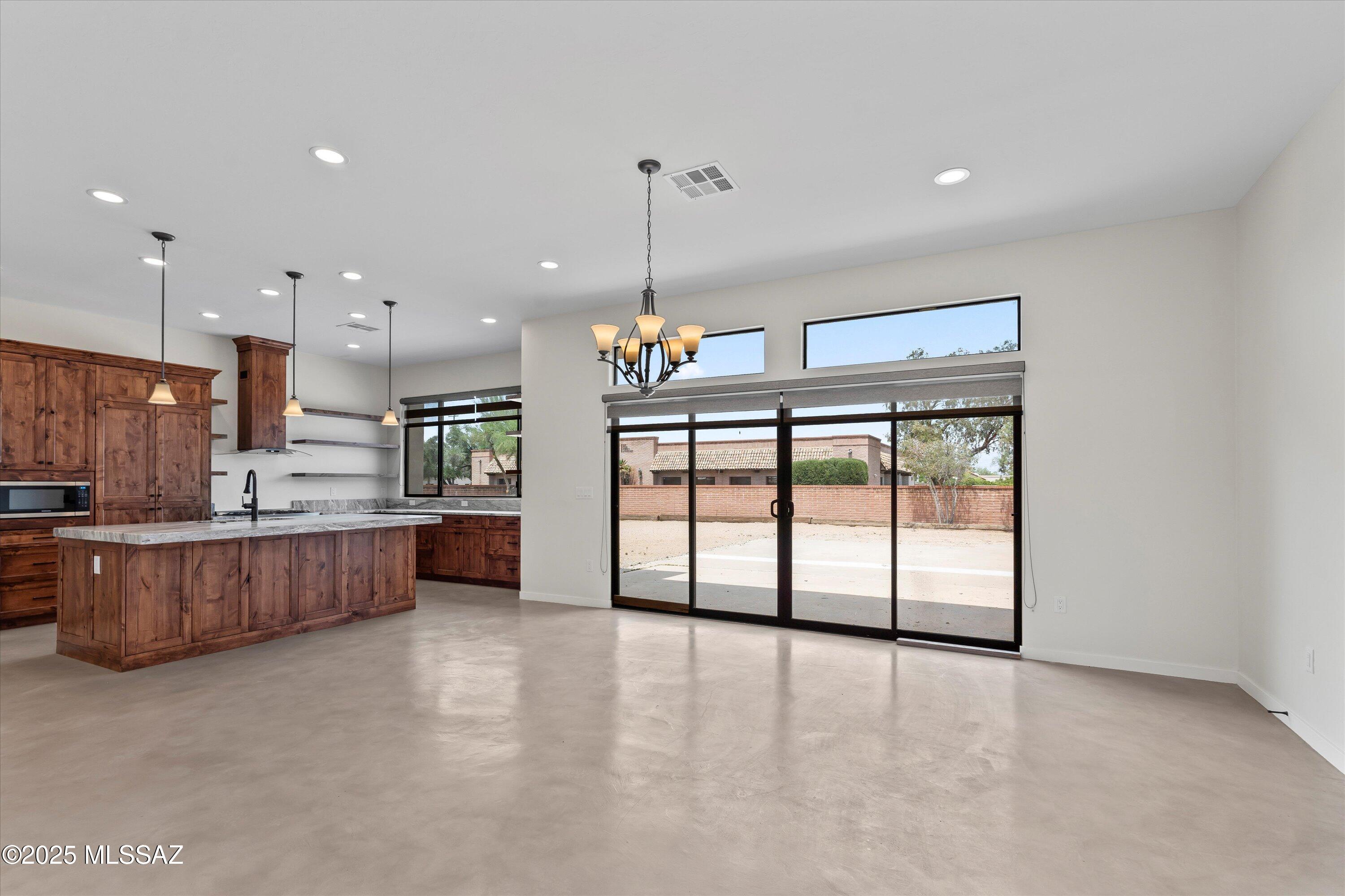 1915 East Lind Road Tucson, AZ 85719 - Photo 4 of 39