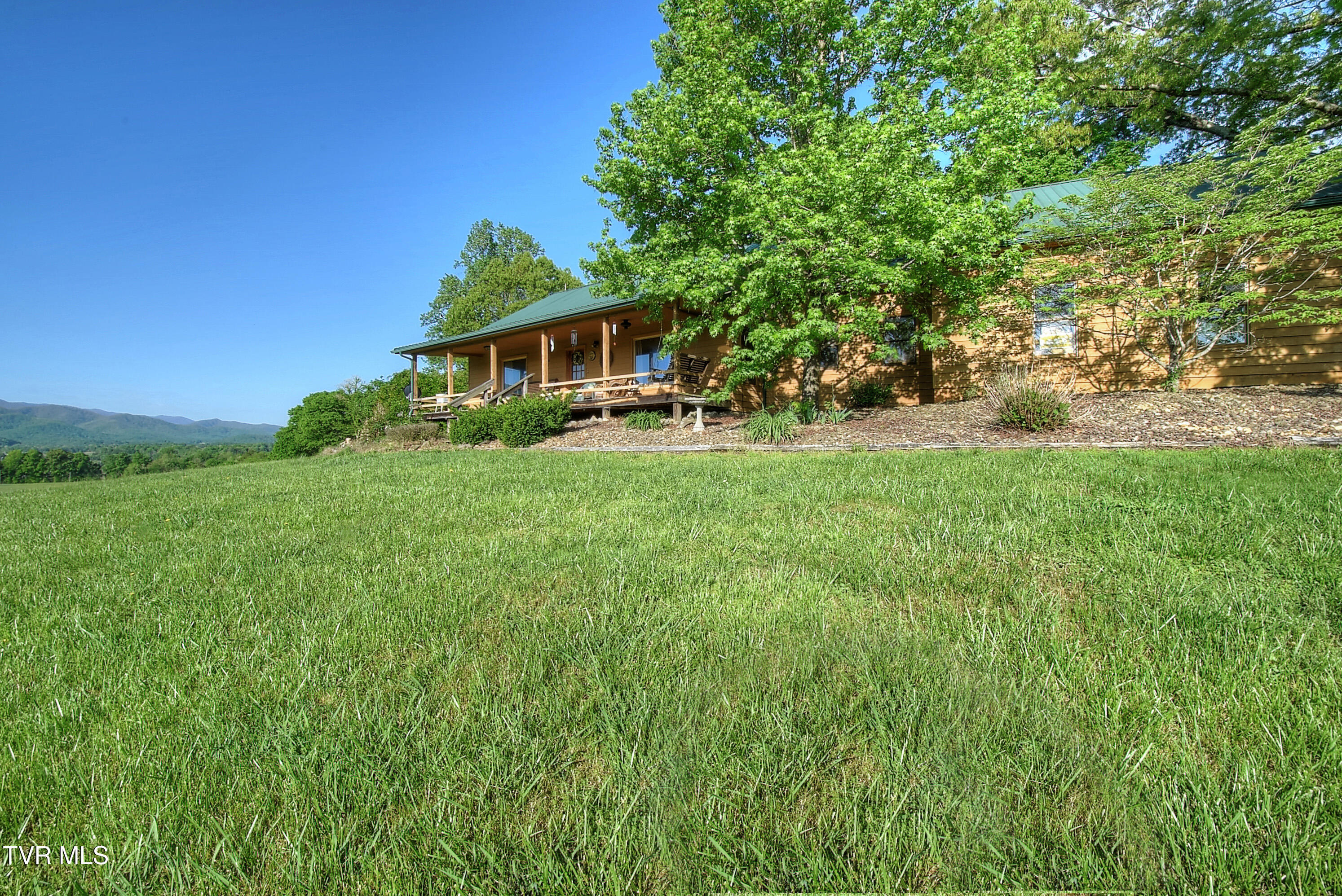 1942 Bailey Bridge Road Limestone, TN 37681 - Photo 7 of 93 3