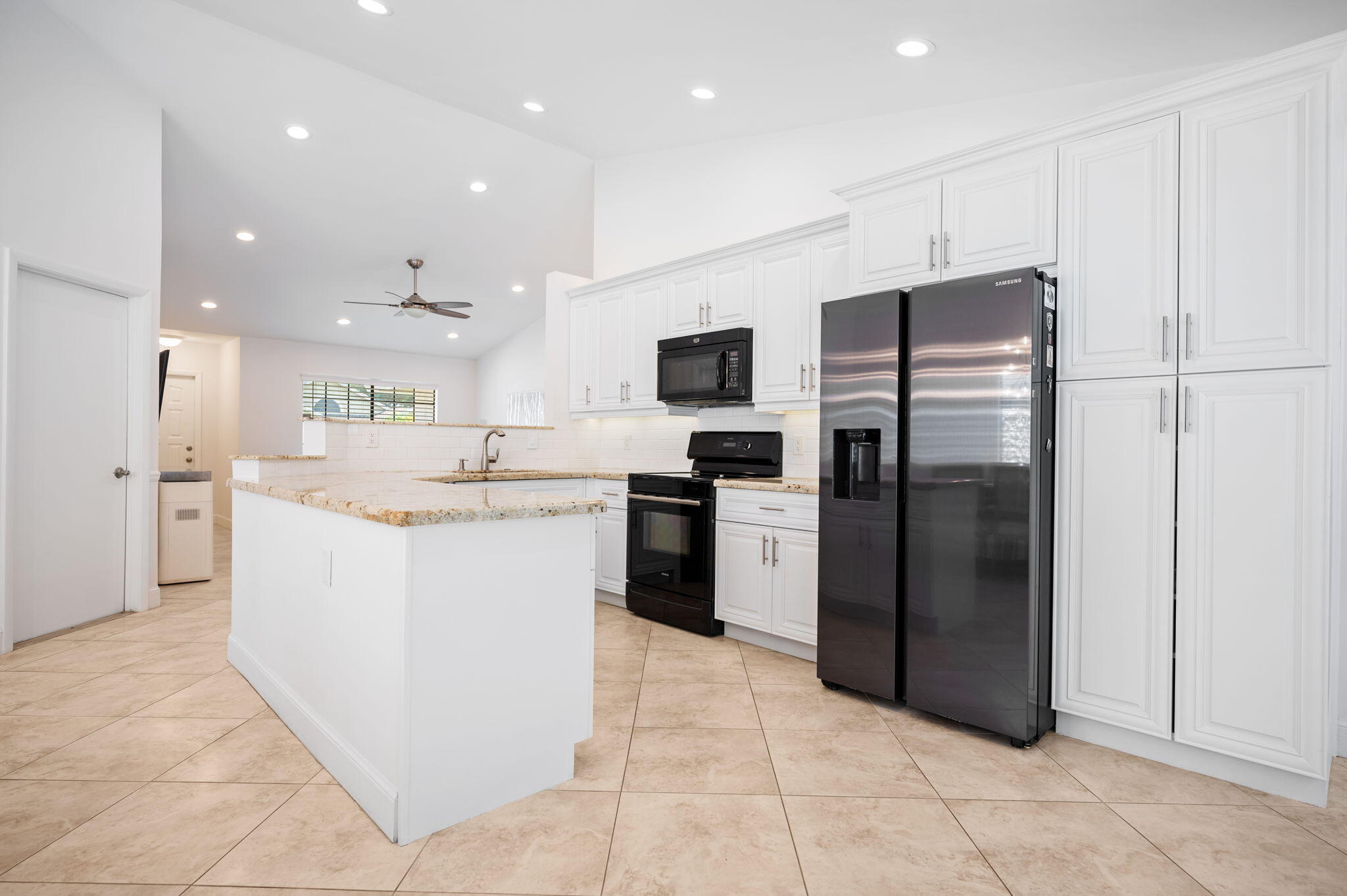22416 Swordfish Drive Boca Raton, FL 33428 - Photo 11 of 32 15-web-or-mls-22416-swordfish-dr