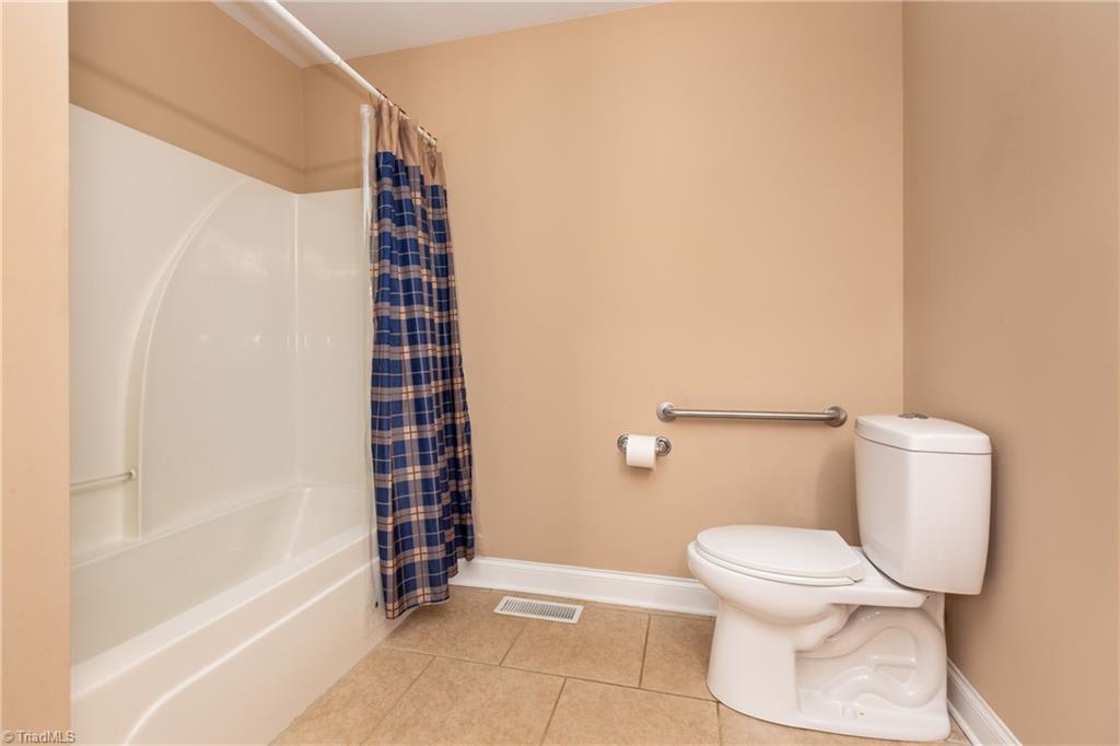 6550 Styers Ferry Road Clemmons, NC 27012 - Photo 11 of 33