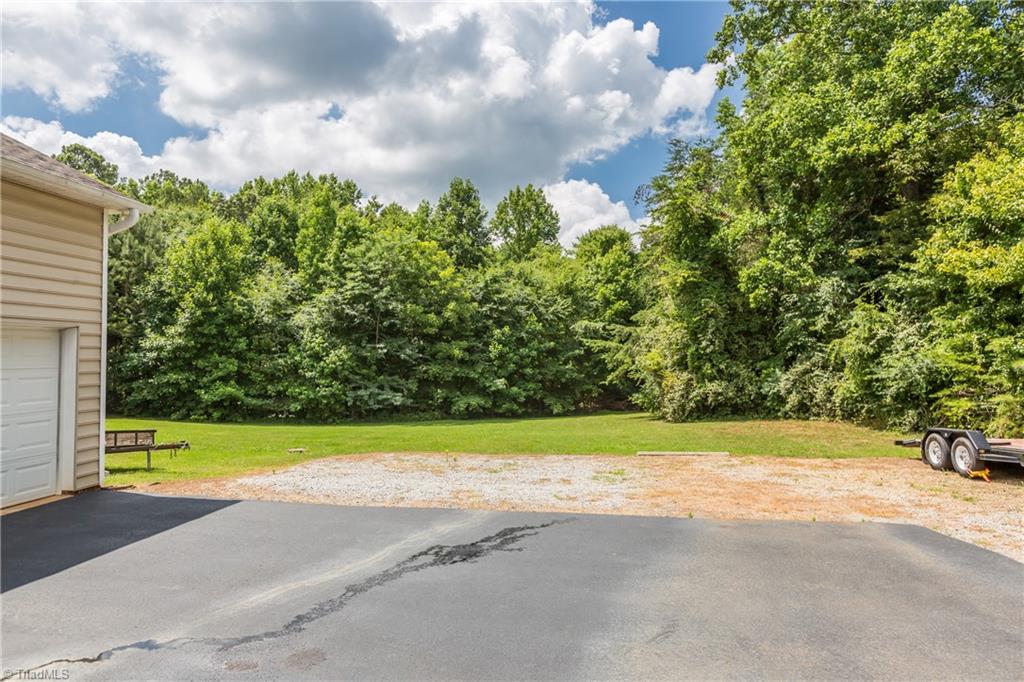 6550 Styers Ferry Road Clemmons, NC 27012 - Photo 18 of 33