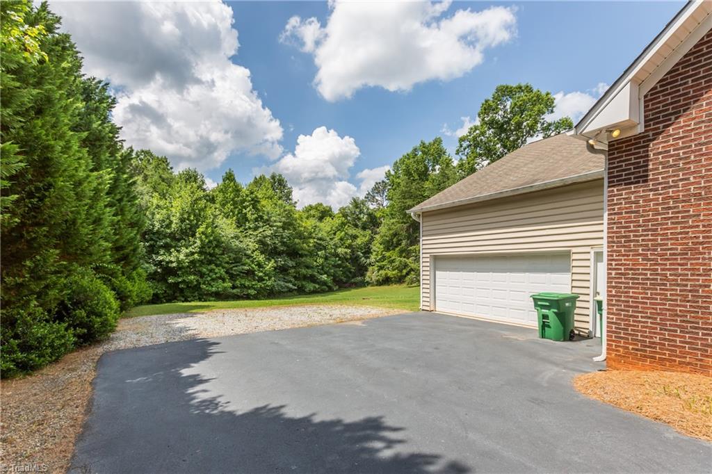 6550 Styers Ferry Road Clemmons, NC 27012 - Photo 3 of 33 Units 6550 and 6560. Perfect residential/commercial properties.