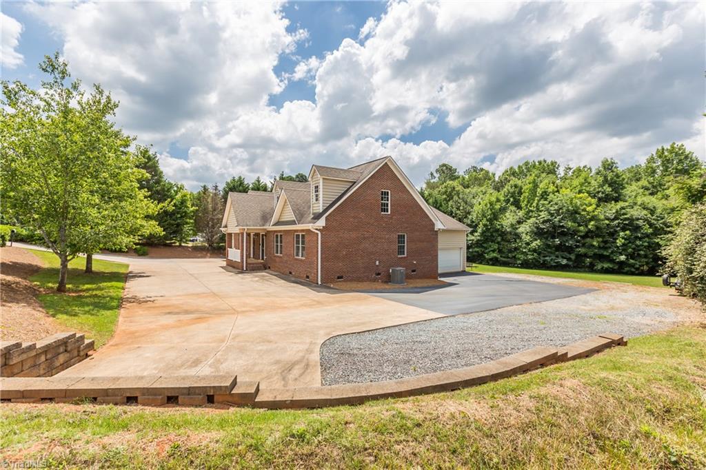 6550 Styers Ferry Road Clemmons, NC 27012 - Photo 30 of 33