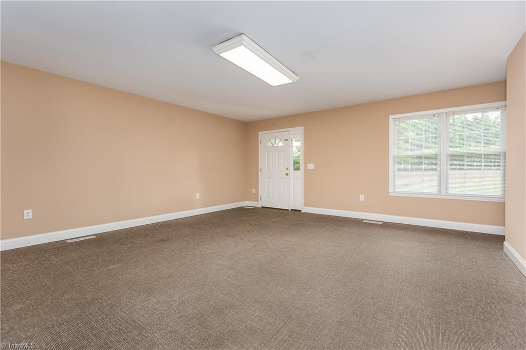 6550 Styers Ferry Road Clemmons, NC 27012 - Photo 7 of 33