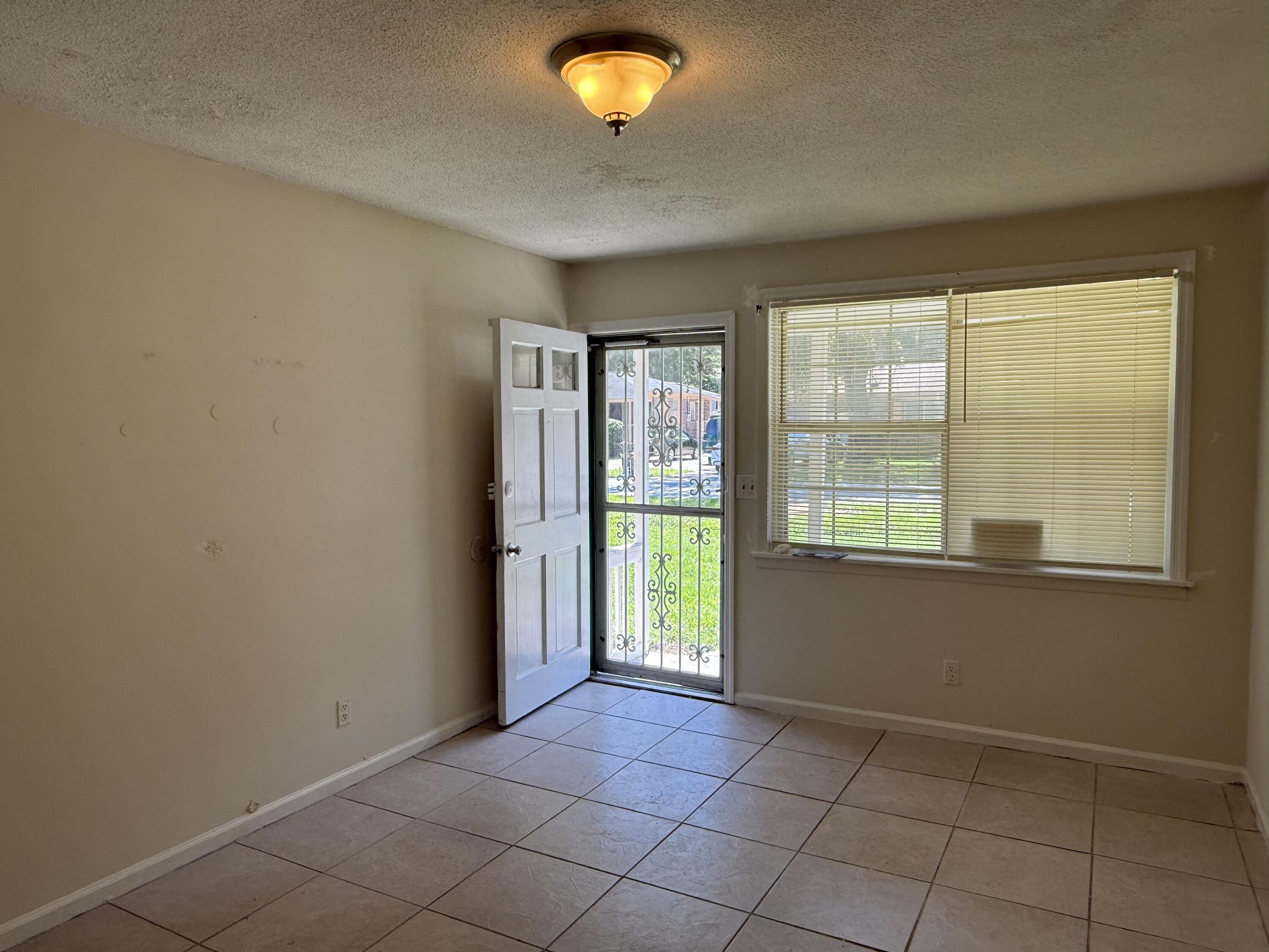 9 Pratt Street Charleston, SC 29407 - Photo 4 of 24