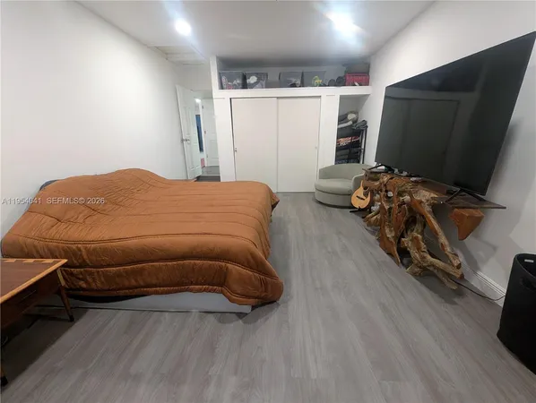 $4,800 | 220 Southeast 1st Street, Dania Beach, FL 33004