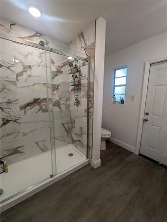 $4,800 | 220 Southeast 1st Street, Dania Beach, FL 33004