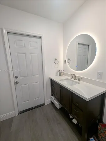 $4,800 | 220 Southeast 1st Street, Dania Beach, FL 33004