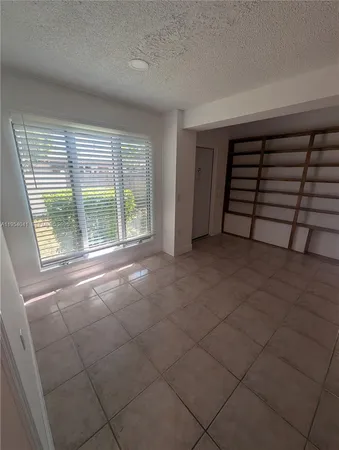 $4,800 | 220 Southeast 1st Street, Dania Beach, FL 33004
