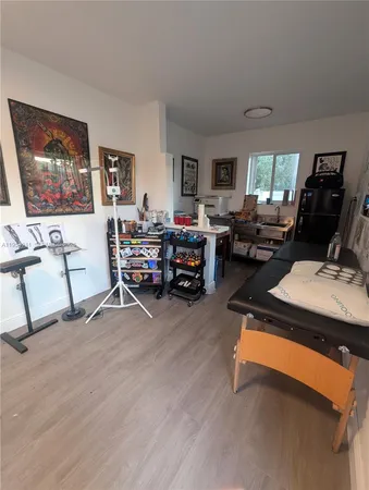 $4,800 | 220 Southeast 1st Street, Dania Beach, FL 33004