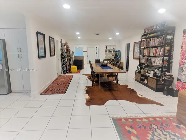 $4,800 | 220 Southeast 1st Street, Dania Beach, FL 33004