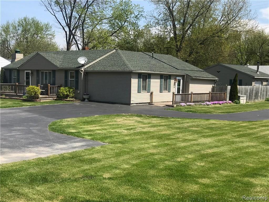 4227 Van Slyke Road Flint, MI 48507 - Photo 14 of 14 5046C302-231D-4060-9414-869E36B14DE5.JPG
