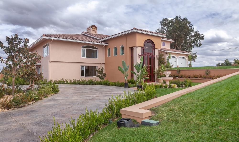 21190 East Acampo Road Clements, CA 95227 - Photo 3 of 89 a front view of house with yard and green space