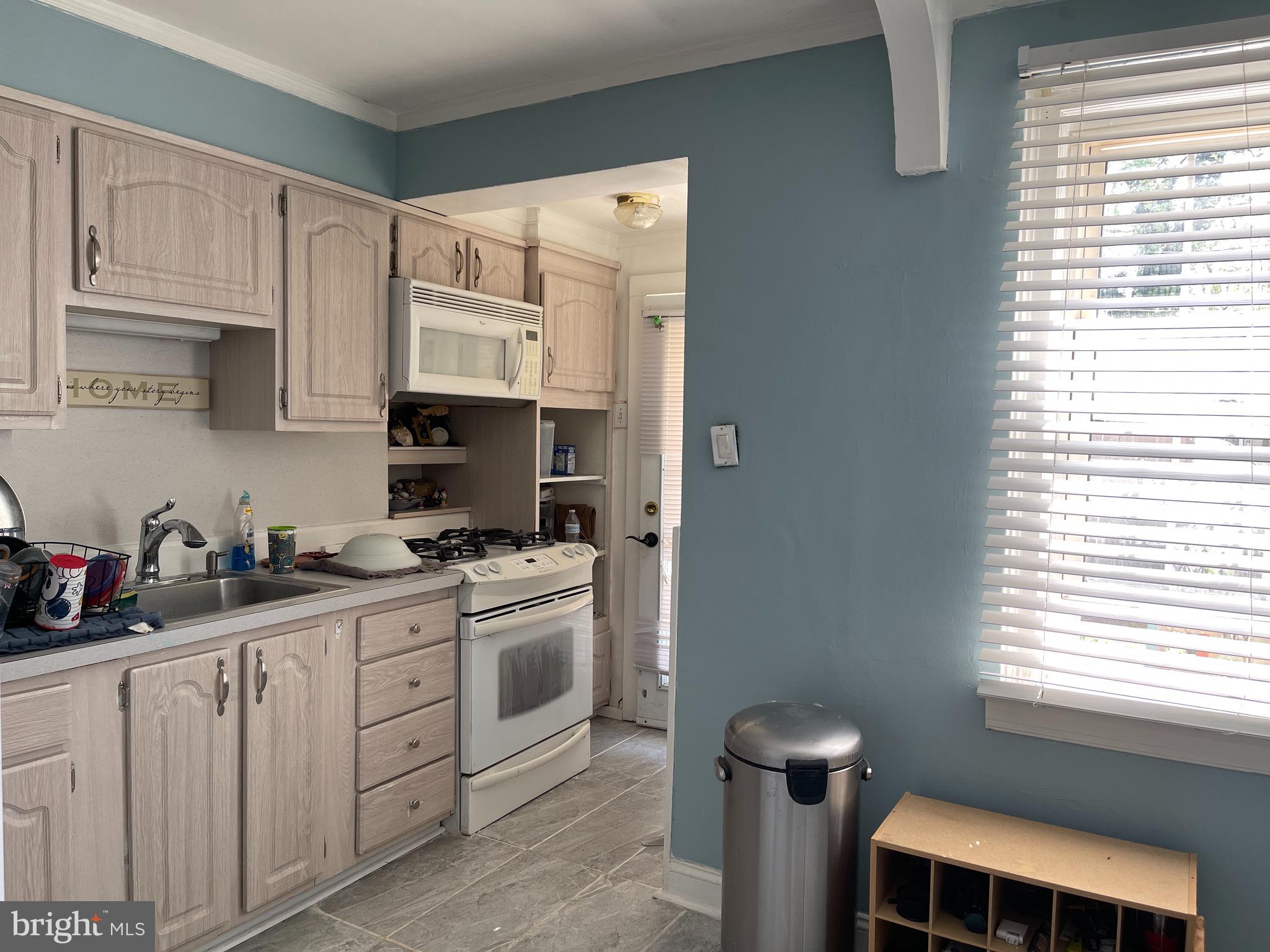 122 Pershing Road Brooklawn, NJ 08030 - Photo 5 of 13