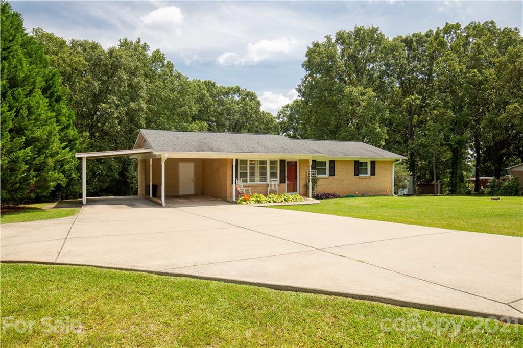 1240 Bailey Road Lancaster, SC 29720 - Photo 4 of 20 Gallery Image 4