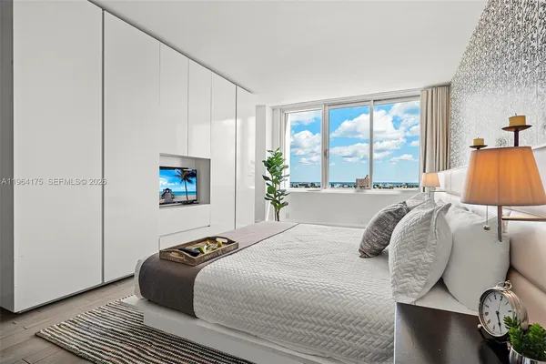 $4,000 | 1100 West Avenue, Unit 1123, Miami Beach, FL 33139