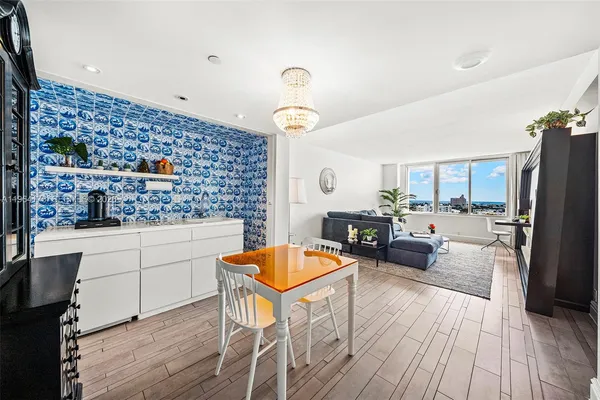 $4,000 | 1100 West Avenue, Unit 1123, Miami Beach, FL 33139