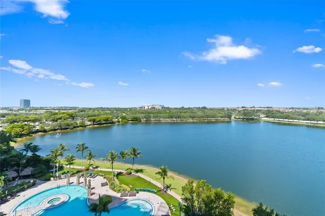 $380,000 | 2641 North Flamingo Road, Unit 905N, Sunrise, FL 33323