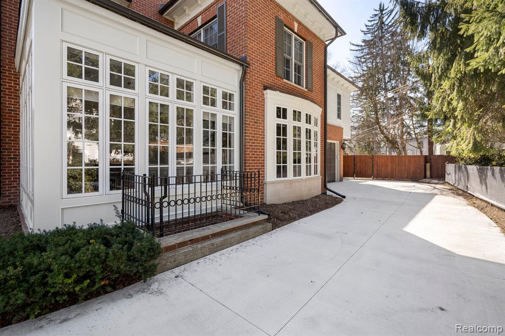 550 Shirley Road Birmingham, MI 48009 - Photo 58 of 65
