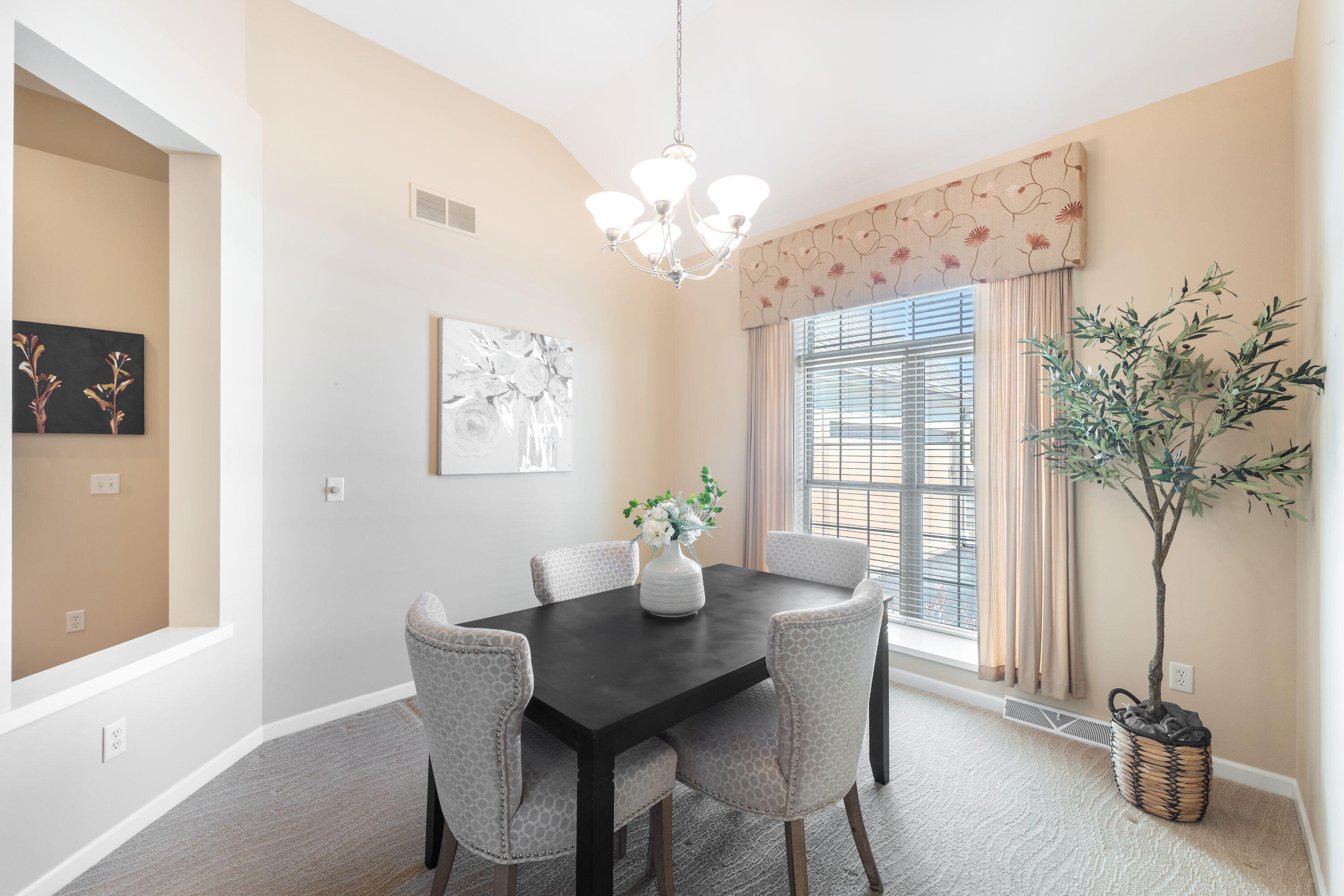 1864 River Lakes Road South Oconomowoc, WI 53066 - Photo 14 of 44 Dining Room