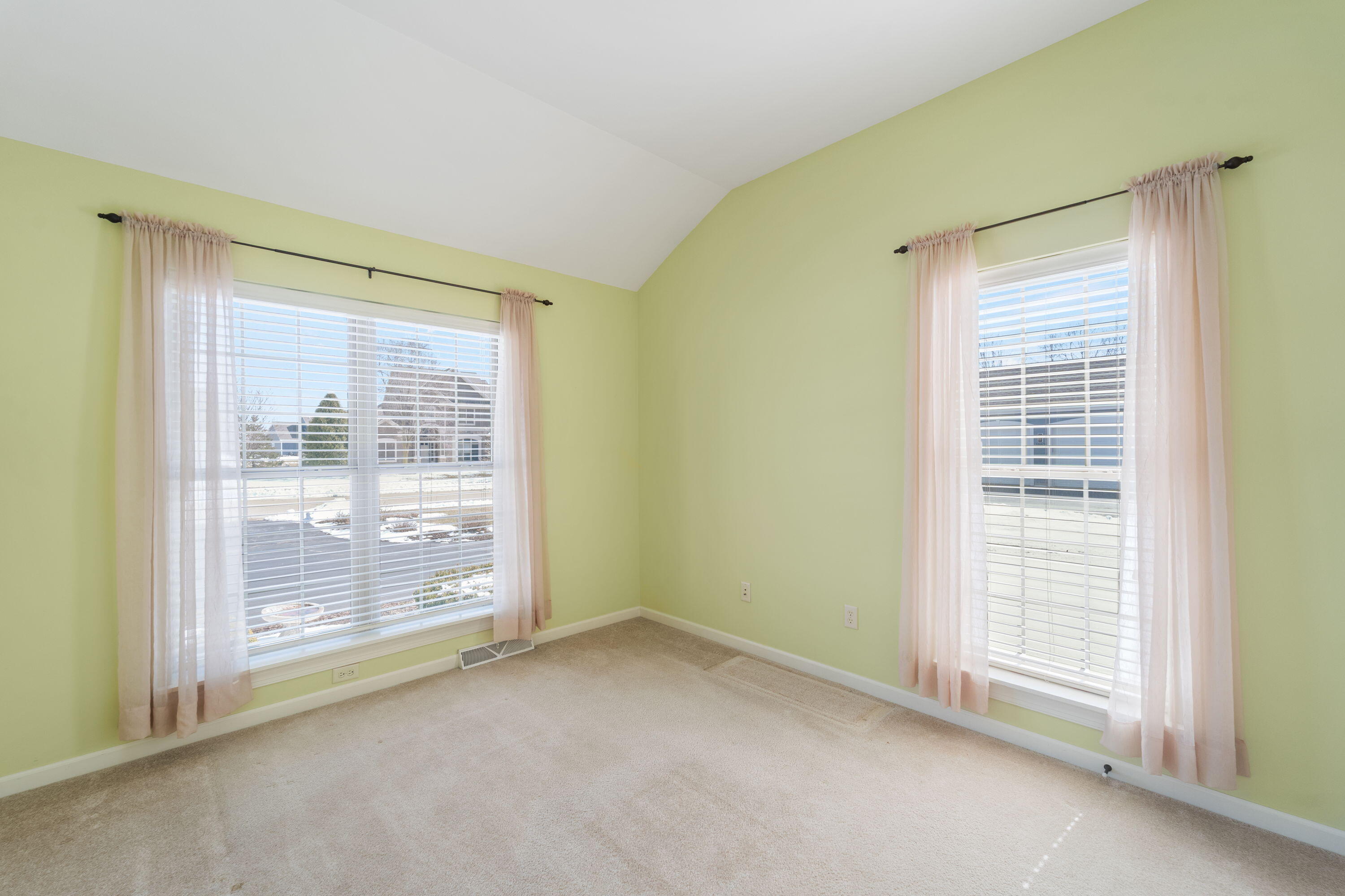 1864 River Lakes Road South Oconomowoc, WI 53066 - Photo 21 of 44 Bedroom 2