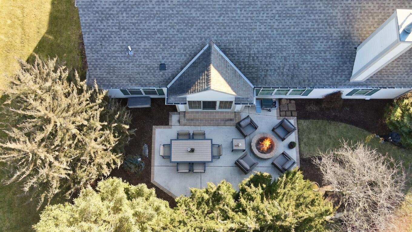 1864 River Lakes Road South Oconomowoc, WI 53066 - Photo 34 of 44 Enjoy! Spring has sprung and summer is around the corner!