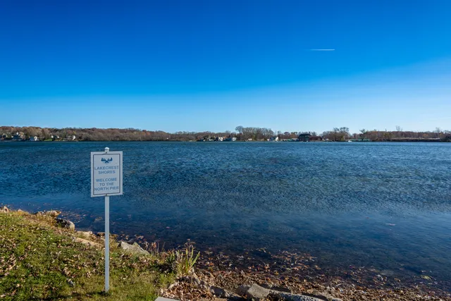 $49,900 | 416 South Cogswell Drive, Unit 19, Silver Lake, WI 53170