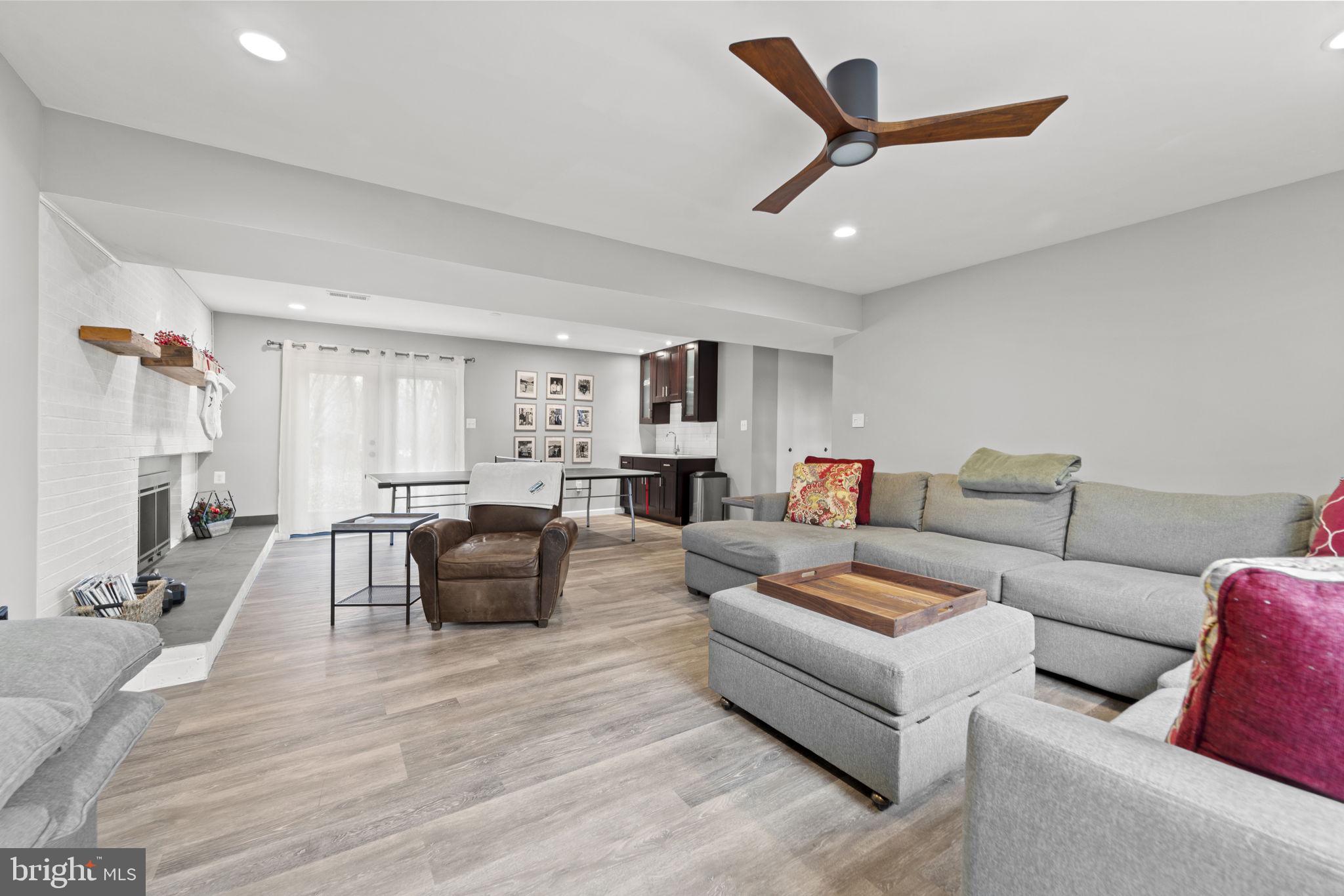 1411 Aldenham Lane Reston, VA 20190 - Photo 18 of 23 a living room with furniture