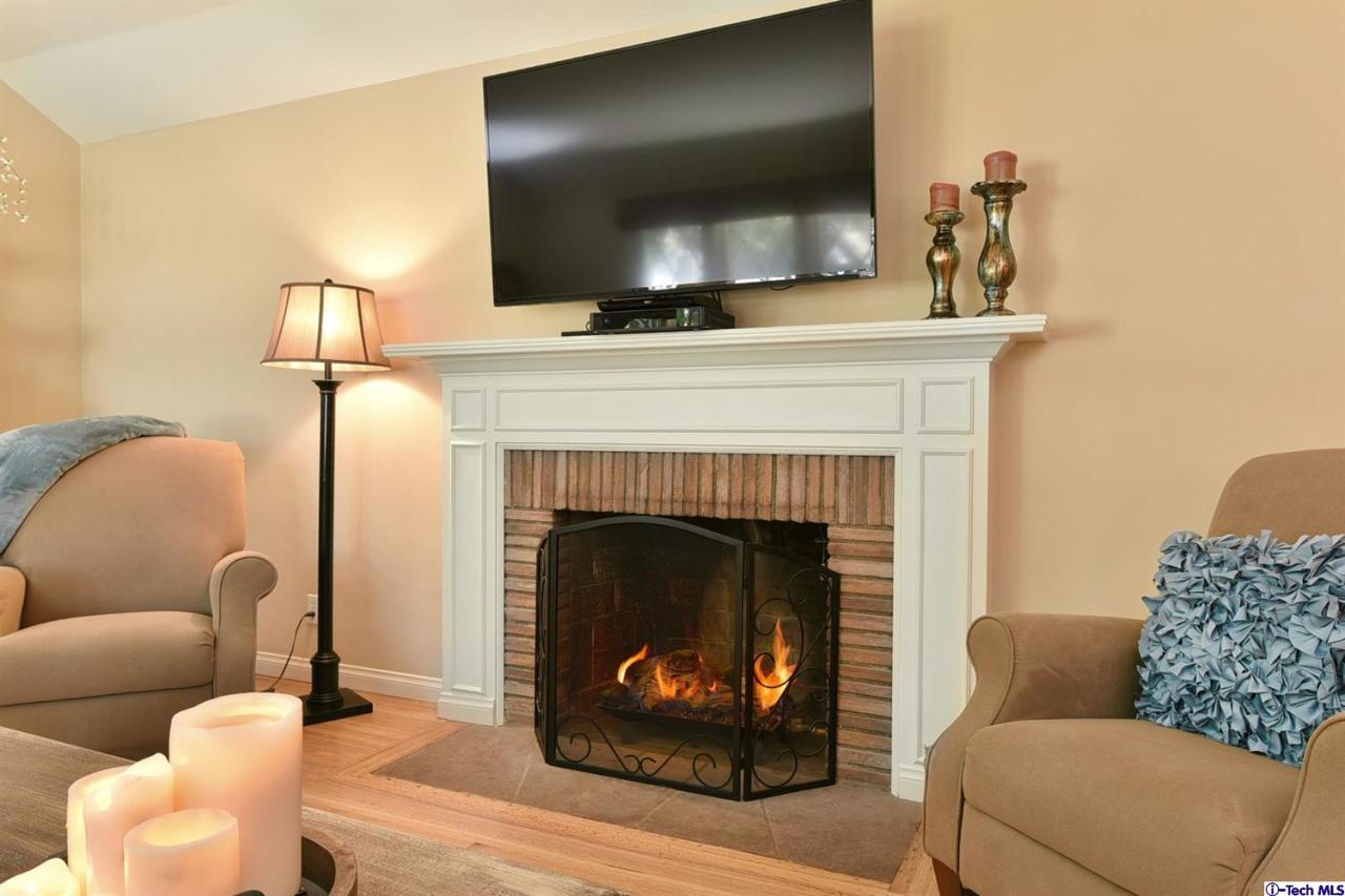 1245 Oak Cir Drive Glendale, CA 91208 - Photo 9 of 31 Additional Photo