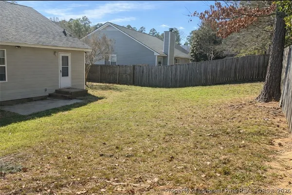 $1,700 | 329 Abbottswood Drive, Fayetteville, NC 28301