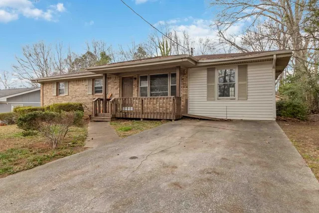 $194,900 | 6405 Kensington Court, Austell, GA 30106