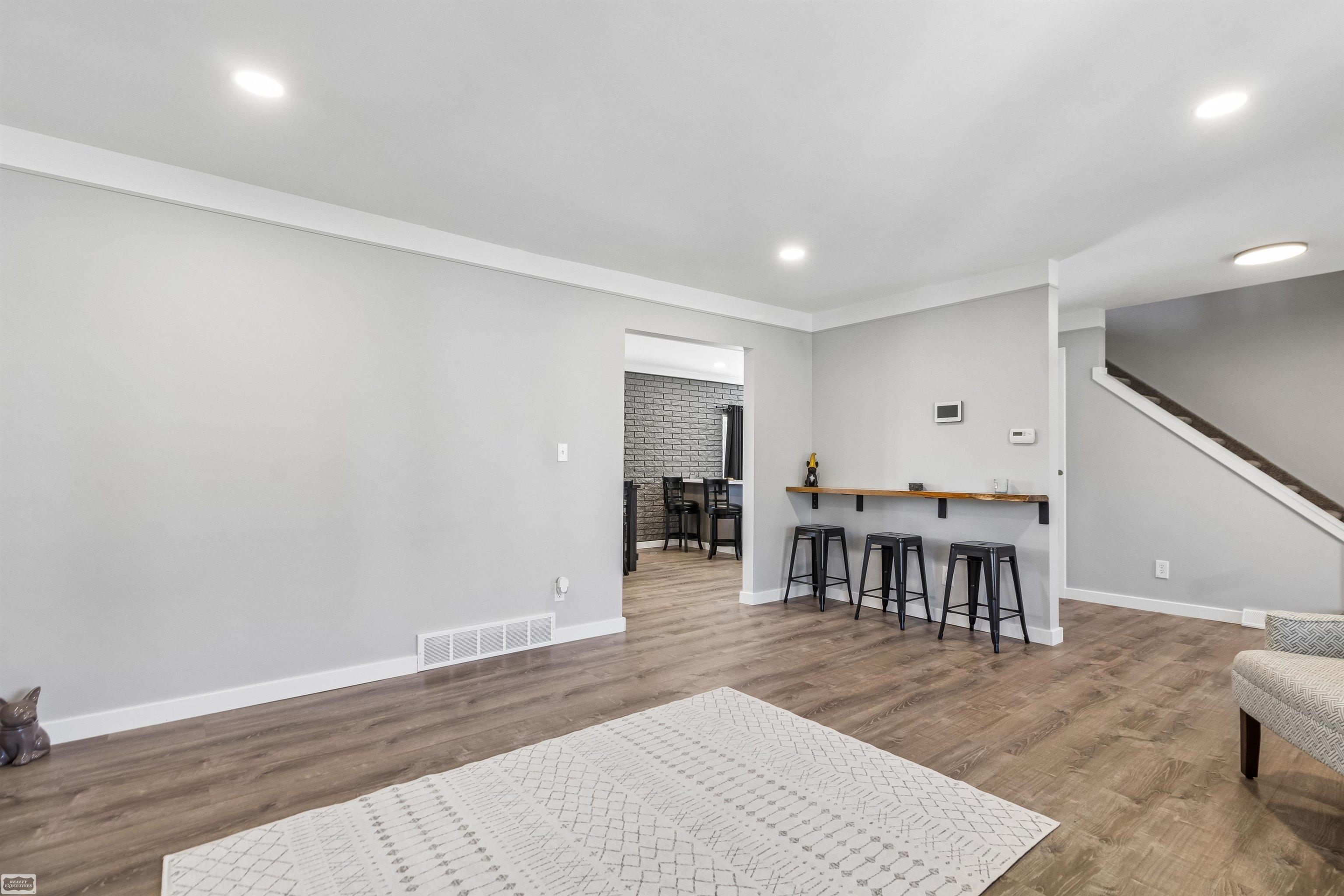 7253 Flamingo Road Algonac, MI 48001 - Photo 15 of 46