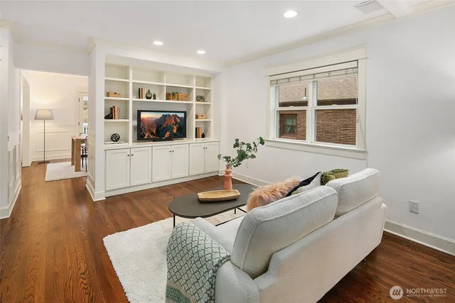 $1,750,000 | 6816 24th Avenue Northeast, Seattle, WA 98115