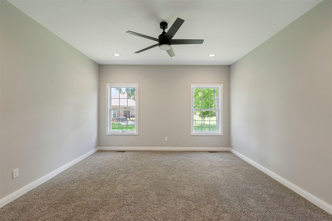 513 Fox Ridge Way Franklin, KY 42134 - Photo 9 of 27 Gallery Image 9