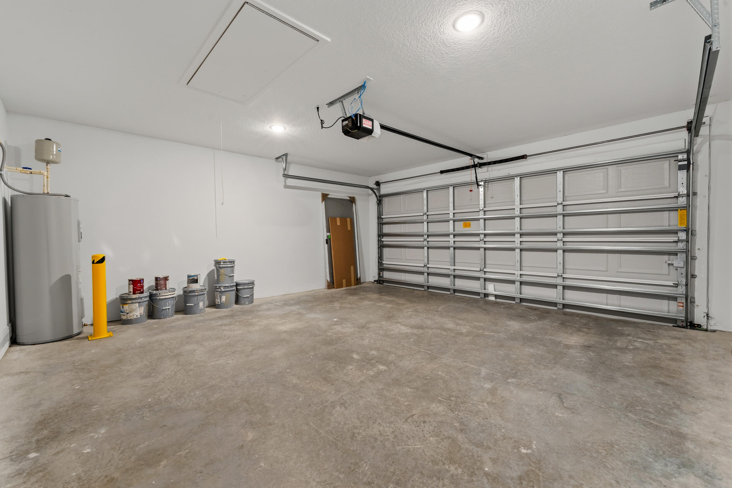 4335 Southwest 15th Way Okeechobee, FL 34974 - Photo 27 of 33 a view of a garage room and staircase