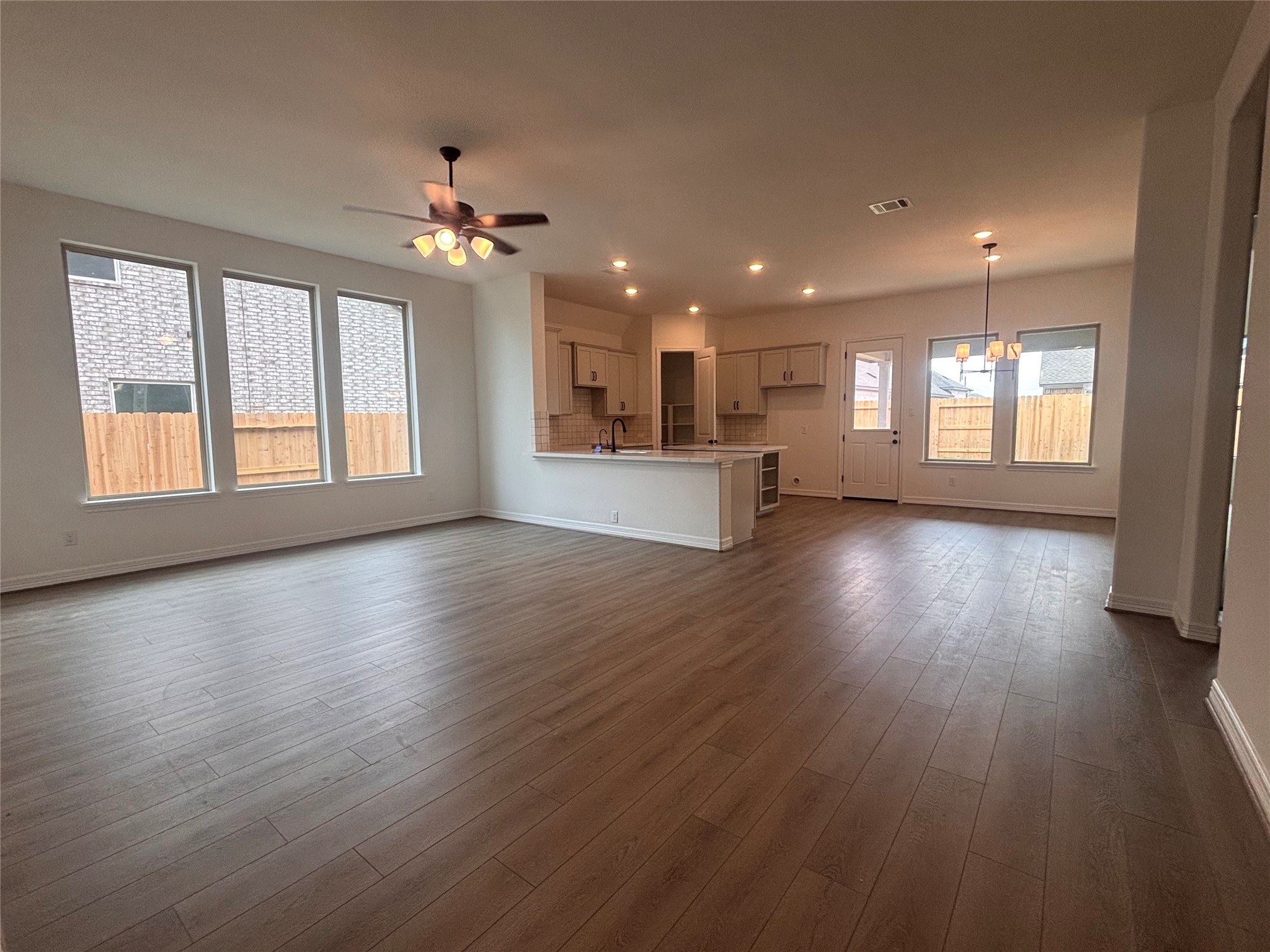 7823 Jade Crest Drive Angleton, TX 77515 - Photo 16 of 23