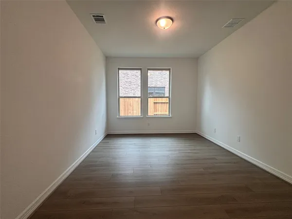 $324,990 | 7823 Jade Crest Drive, Angleton, TX 77515